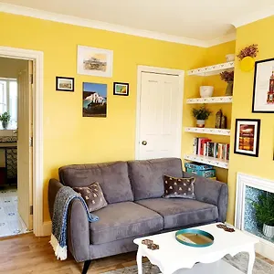 The Bee House Brighton. A Holiday By The Sea. Holiday home
